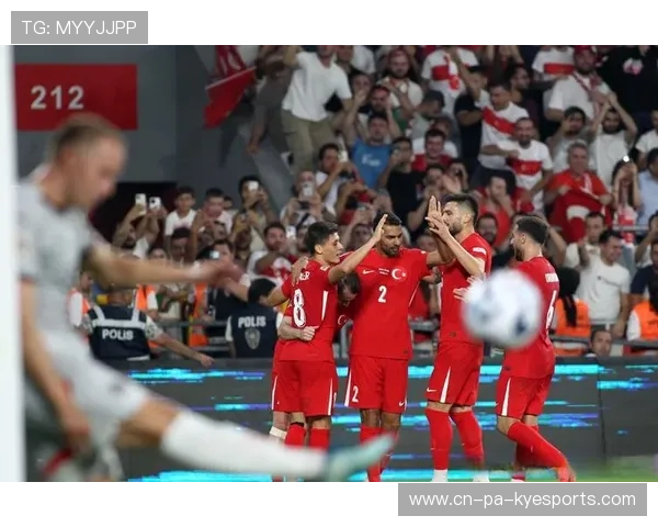 土耳其队取得连胜，战胜冰岛晋级下一轮，土耳其队比赛