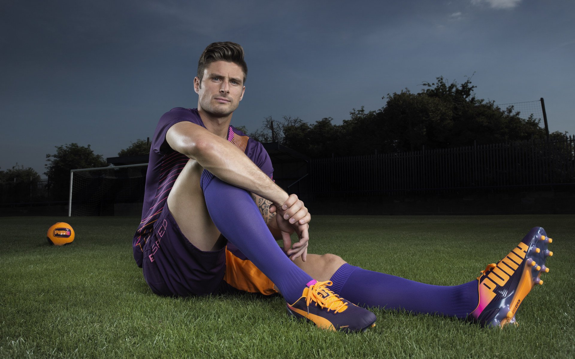 世界杯：中路肋部“盲区接球”有明显增加 逼迫后腰回撤协防